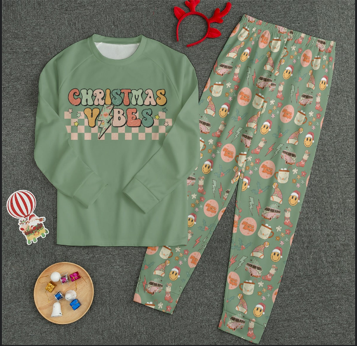 Retro Matching Family Christmas Pajamas, Christmas Hippie Pajamas, Women's Christmas Jammies, Retro Christmas Pattern, Smiley Face, Hippie Vibe